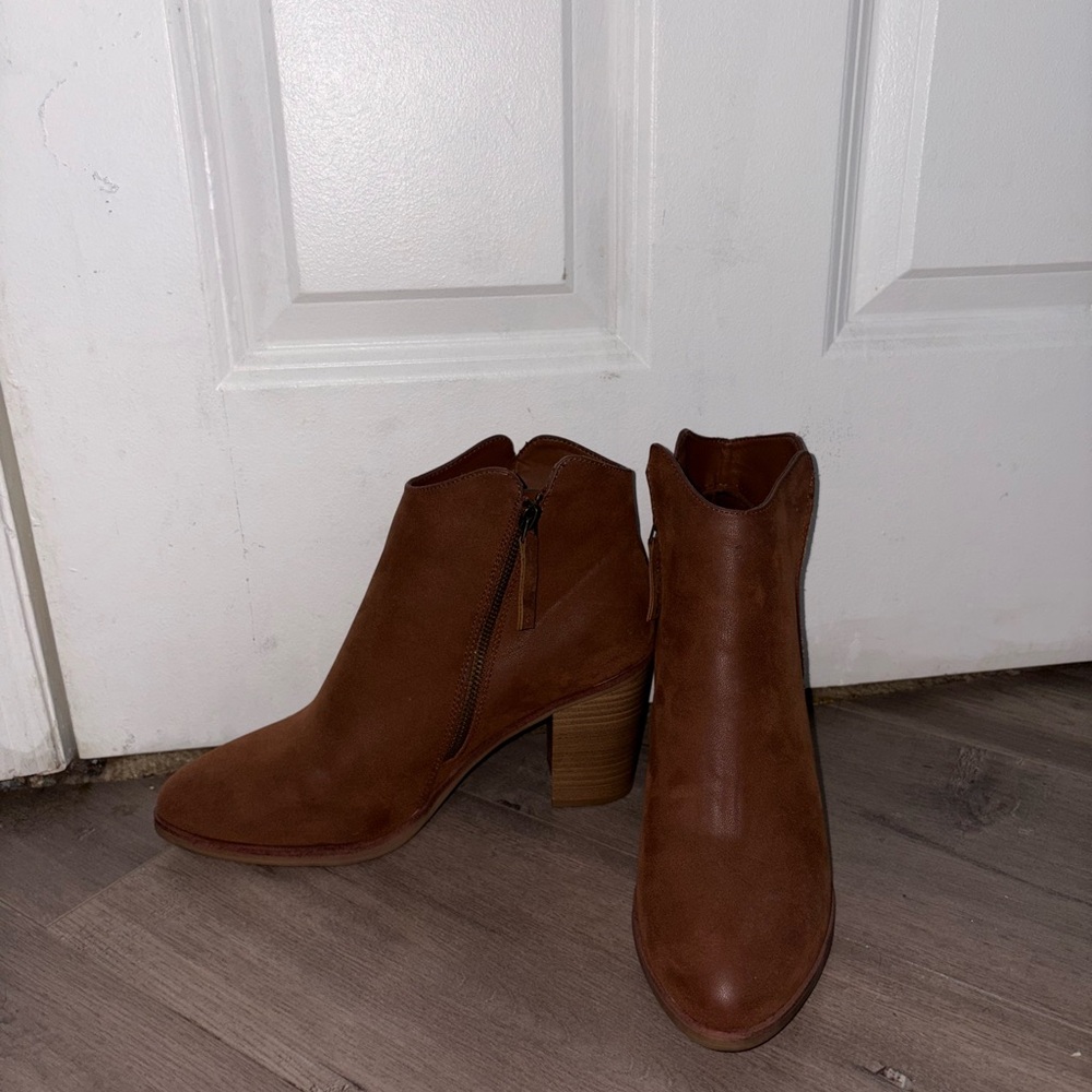 Lucky Brand Brown Ankle Booties with Western Flair